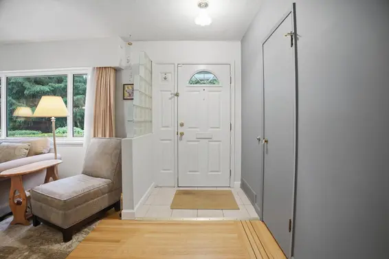 1852 Larson Road, North Vancouver For Sale - image 5