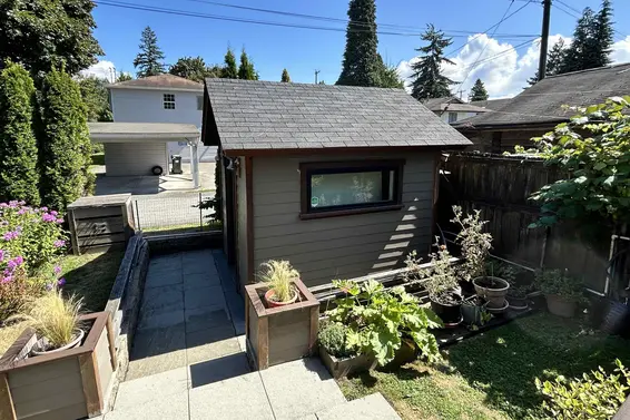 1798 Garden Avenue, North Vancouver For Sale - image 11
