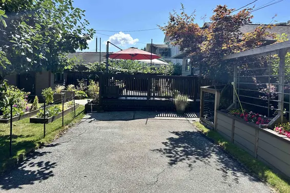 1798 Garden Avenue, North Vancouver For Sale - image 17