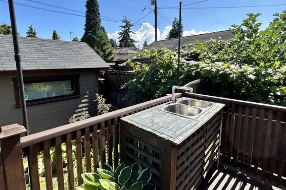 1798 Garden Avenue, North Vancouver For Sale - image 9
