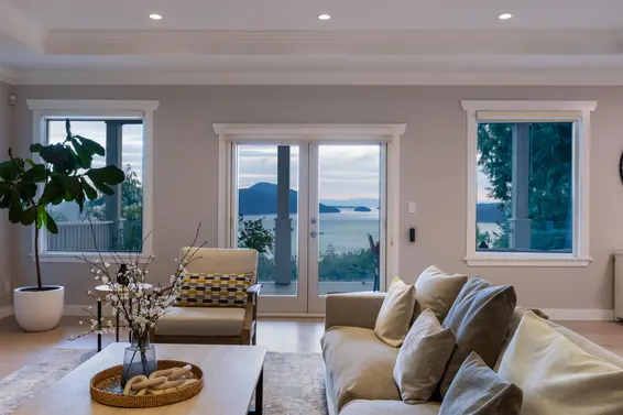 190 Mountain Drive, Lions Bay