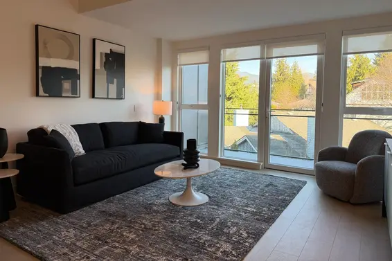 419 422 East 3rd Street, North Vancouver For Sale - image 2