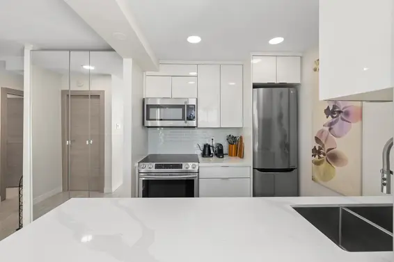 1601 2004 Fullerton Avenue, North Vancouver For Sale - image 7