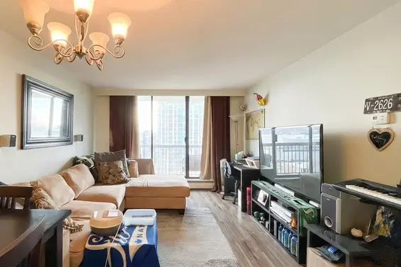 708 145 St. Georges Avenue, North Vancouver For Sale - image 5