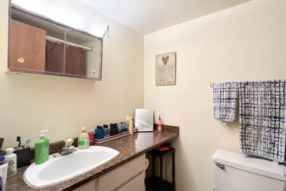 708 145 St. Georges Avenue, North Vancouver For Sale - image 9