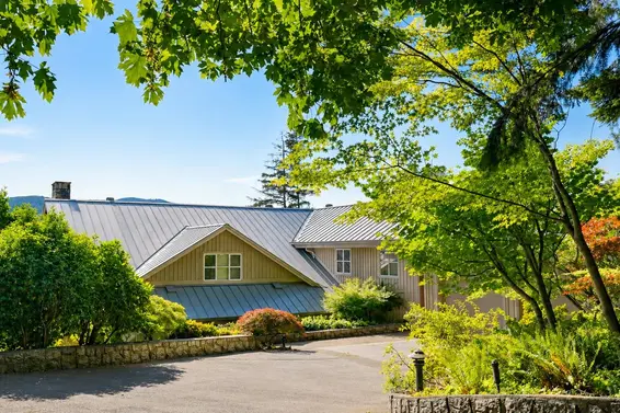 6231 Taylor Drive, West Vancouver For Sale - image 4