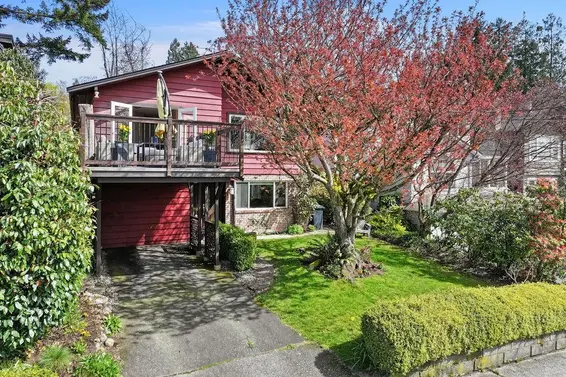 3300 Mahon Avenue, North Vancouver