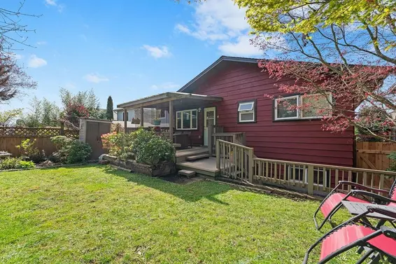 3300 Mahon Avenue, North Vancouver For Sale - image 20