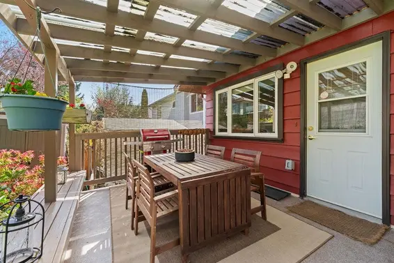 3300 Mahon Avenue, North Vancouver For Sale - image 21