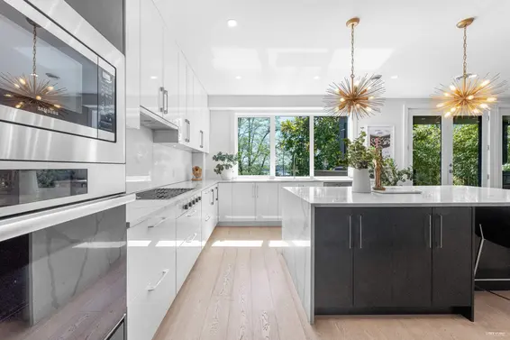919 East 4th Street, North Vancouver For Sale - image 10