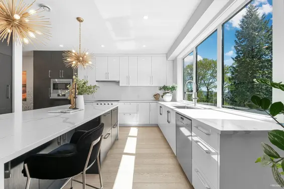 919 East 4th Street, North Vancouver For Sale - image 11