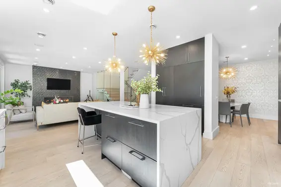 919 East 4th Street, North Vancouver For Sale - image 12
