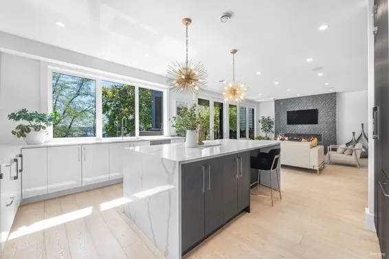 919 East 4th Street, North Vancouver For Sale - image 13