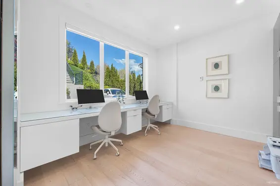 919 East 4th Street, North Vancouver For Sale - image 17