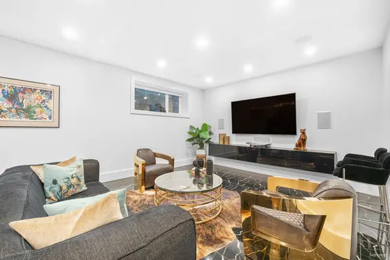 919 East 4th Street, North Vancouver For Sale - image 32