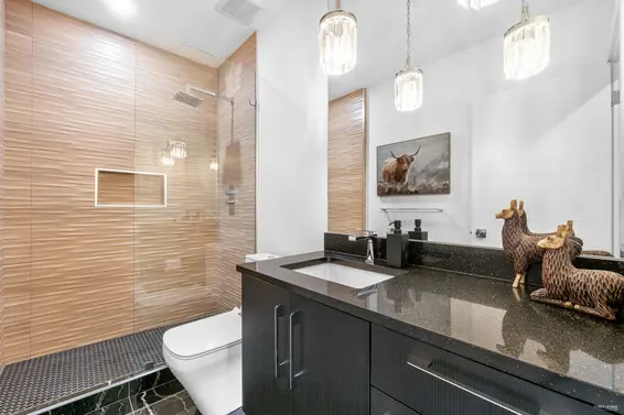 919 East 4th Street, North Vancouver For Sale - image 33