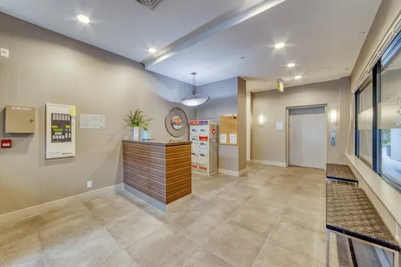 304 1273 Marine Drive, North Vancouver For Sale - image 2