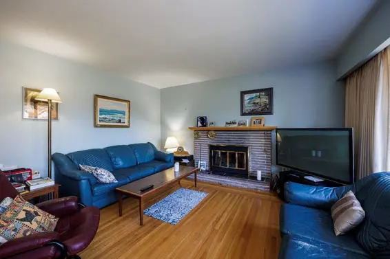 2685 Ailsa Crescent, North Vancouver For Sale - image 10