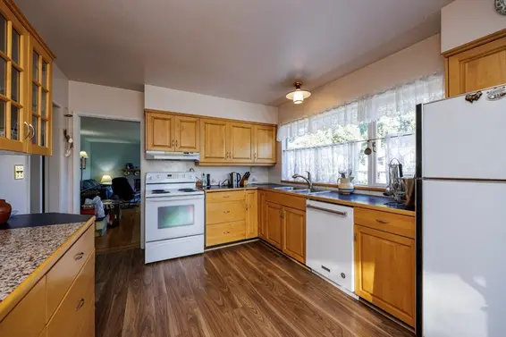 2685 Ailsa Crescent, North Vancouver For Sale - image 14