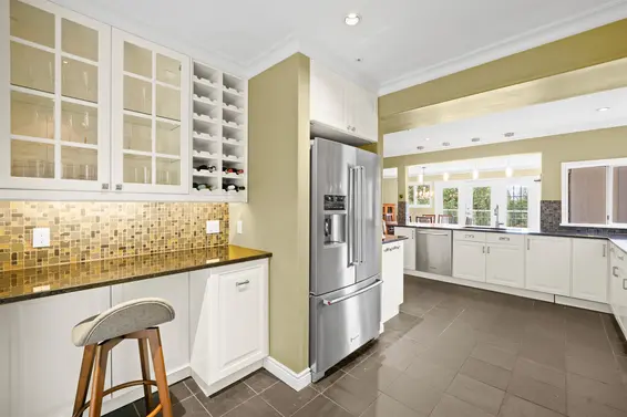 4622 Cove Cliff Road, North Vancouver For Sale - image 13