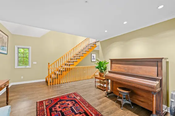 4622 Cove Cliff Road, North Vancouver For Sale - image 17