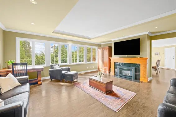 4622 Cove Cliff Road, North Vancouver For Sale - image 7