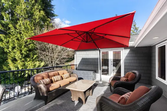 956 Belvista Crescent, North Vancouver For Sale - image 11