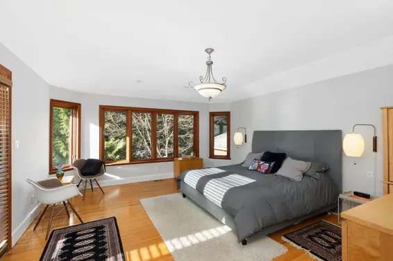 956 Belvista Crescent, North Vancouver For Sale - image 18