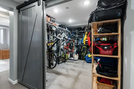 956 Belvista Crescent, North Vancouver For Sale - image 29