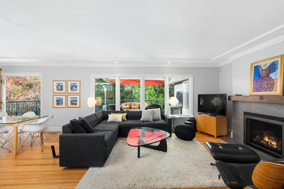 956 Belvista Crescent, North Vancouver For Sale - image 5