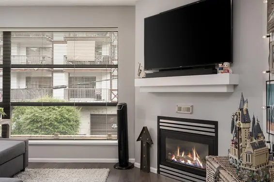 305 124 West 3rd Street, North Vancouver For Sale - image 10