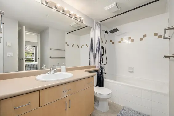 305 124 West 3rd Street, North Vancouver For Sale - image 22