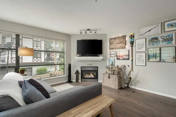 305 124 West 3rd Street, North Vancouver For Sale - image 5