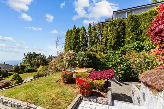 1439 Camridge Road, West Vancouver For Sale - image 38