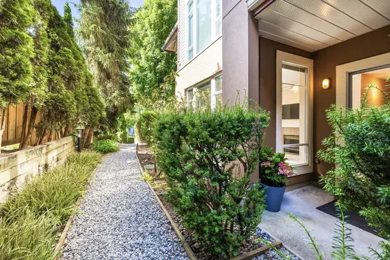 206 678 West Queens Road, North Vancouver For Sale - image 14