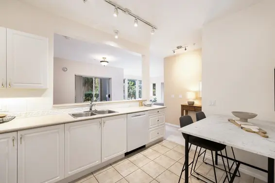 206 678 West Queens Road, North Vancouver For Sale - image 19