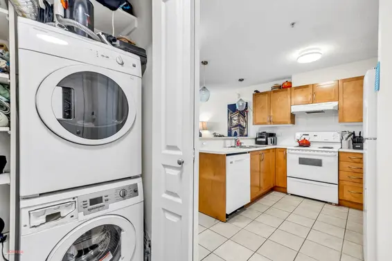 208 333 East 1st Street, North Vancouver For Sale - image 9