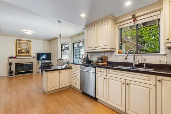 5729 Owl Court, North Vancouver For Sale - image 13