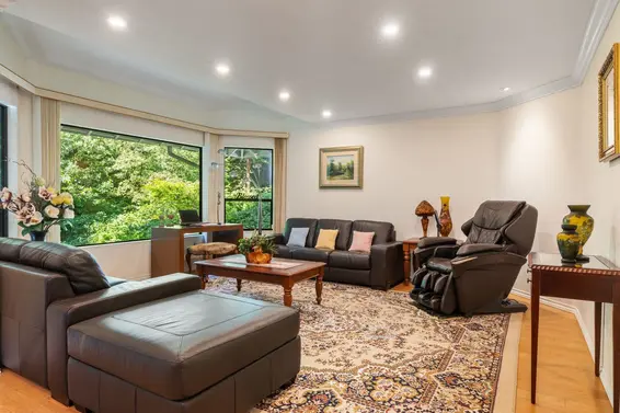 5729 Owl Court, North Vancouver For Sale - image 2