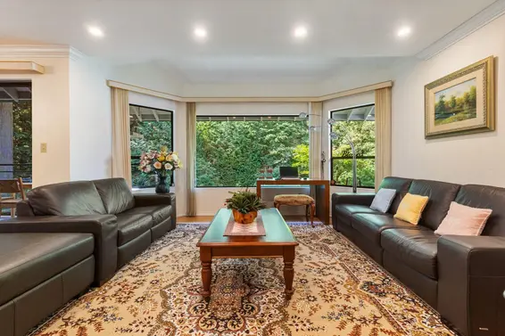 5729 Owl Court, North Vancouver For Sale - image 3