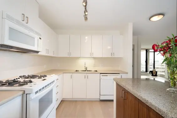 712 175 West 1st Street, North Vancouver For Sale - image 17