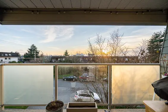 208 308 West 2nd Street, North Vancouver For Sale - image 19