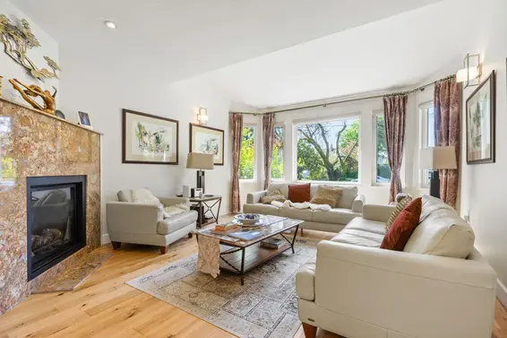 880 West 19th Street, North Vancouver For Sale - image 5