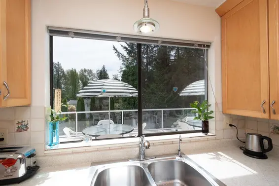 4057 Violet Street, North Vancouver For Sale - image 12