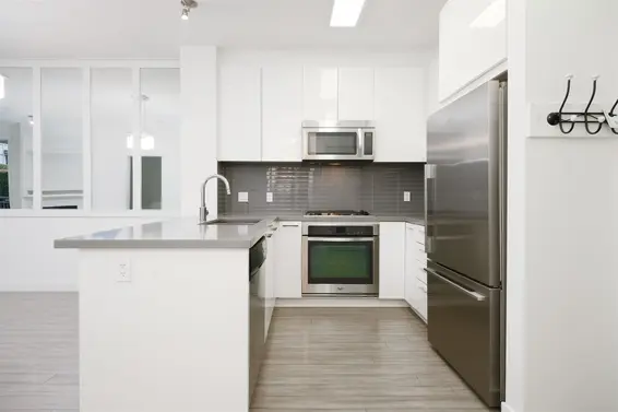 106 717 Chesterfield Avenue, North Vancouver For Sale - image 10