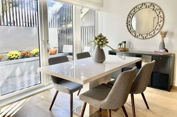 112 649 East 3Rd Street, North Vancouver