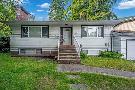 1052 Montroyal Boulevard, North Vancouver