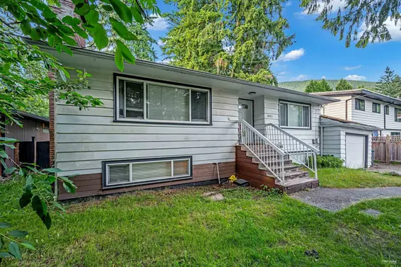 1052 Montroyal Boulevard, North Vancouver For Sale - image 23