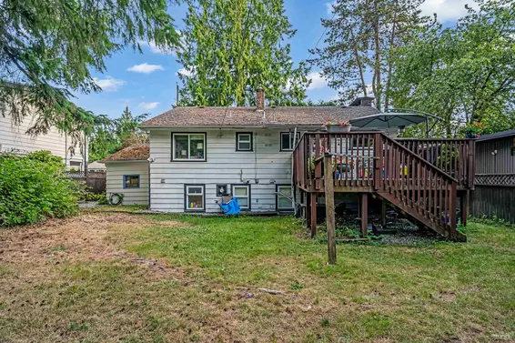 1052 Montroyal Boulevard, North Vancouver For Sale - image 26