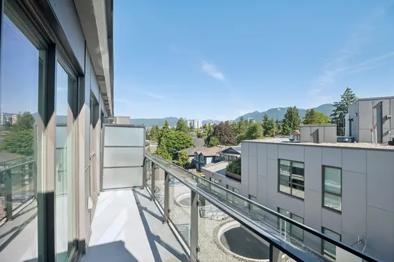 563 422 East 3rd Street, North Vancouver For Sale - image 19